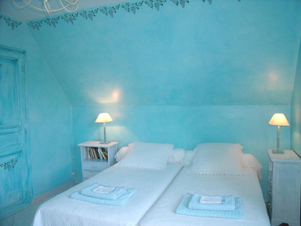 Maison D'Hotes Le Moulin Pointu Sainte-Nathalene Room photo